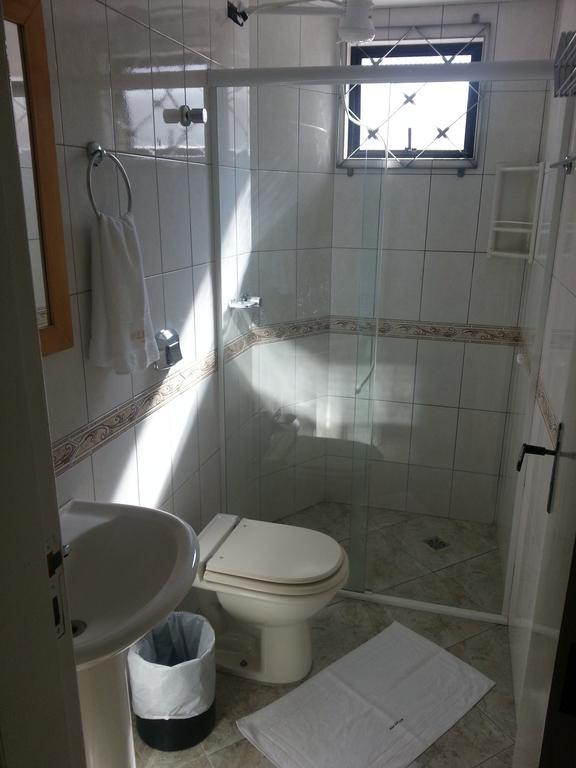 Hotel Pousada Valintur Balneário Camboriú Rum bild